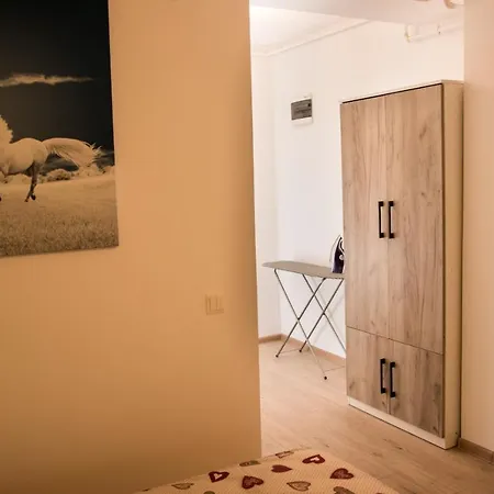 Moghioros Rezidence 2 *