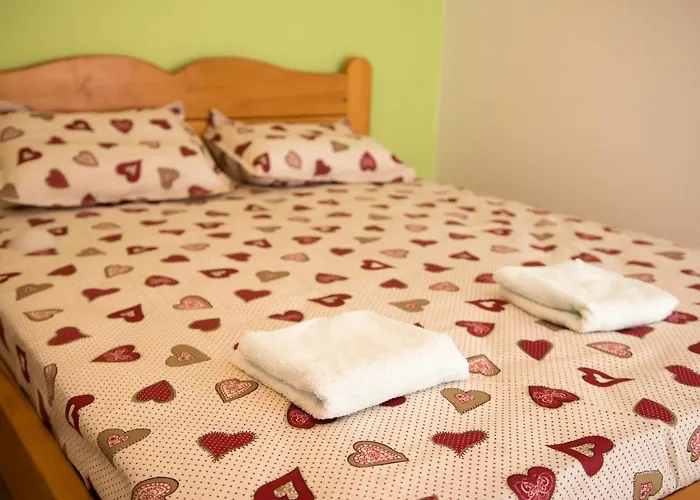 Moghioros Rezidence 2 *