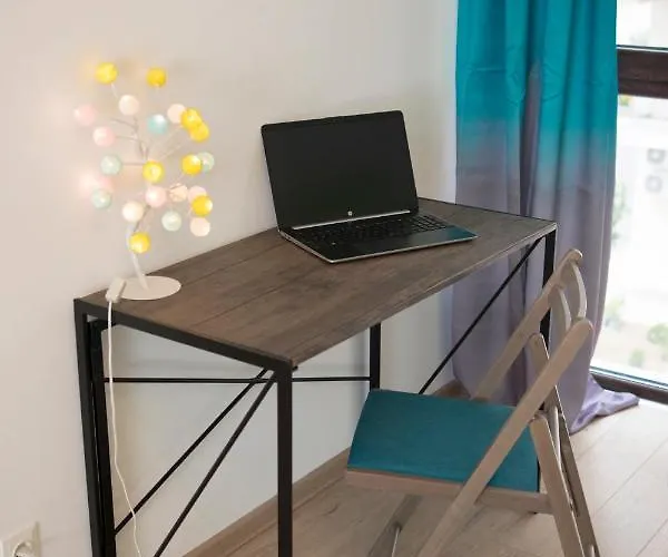 Moghioros Rezidence 2 *